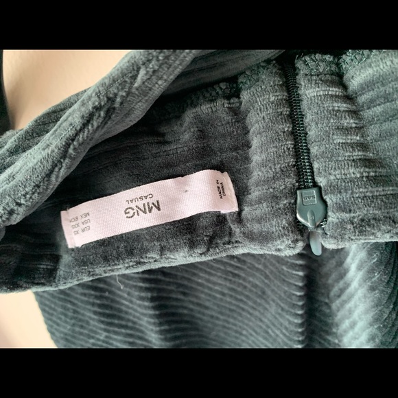 Mango xxs velvet midi skirt NWOT - Picture 2 of 5